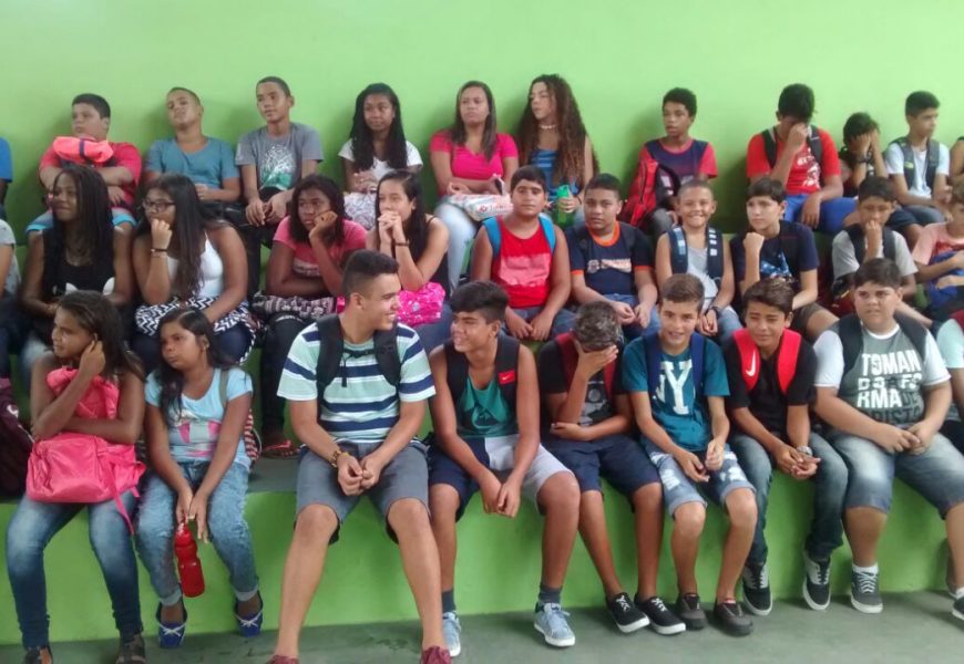 Alunos da Rede Municipal de Ensino são recepcionados em Arraial do Cabo