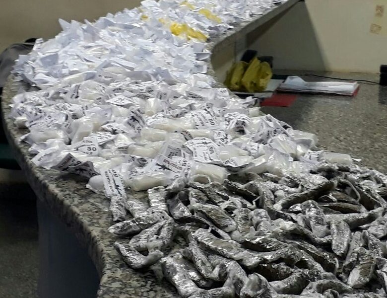 GRANDE APREENSÃO DE DROGAS NA COLINA DÁ OUTRO PREJUÍZO AOS TRAFICANTES EM SÃO PEDRO DA ALDEIA