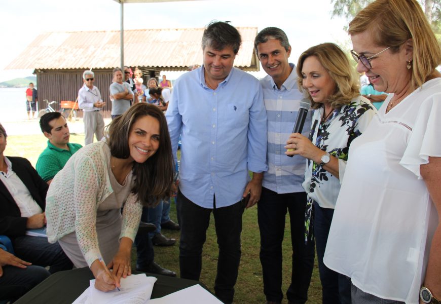 Deputado André Corrêa participa de entrega de Planos Municipais de Mata Atlântica