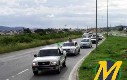 Apoiadores do Bolsonaro Realizam Carreata Cívica em Homenagem ao Descobrimento do Brasil