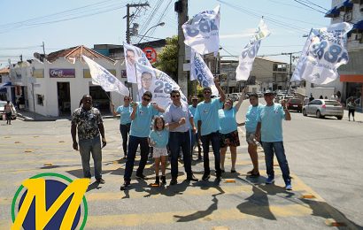 VALTER VASCONCELOS REALIZA CORPO-A-CORPO NO CENTRO DE SÃO PEDRO DA ALDEIA