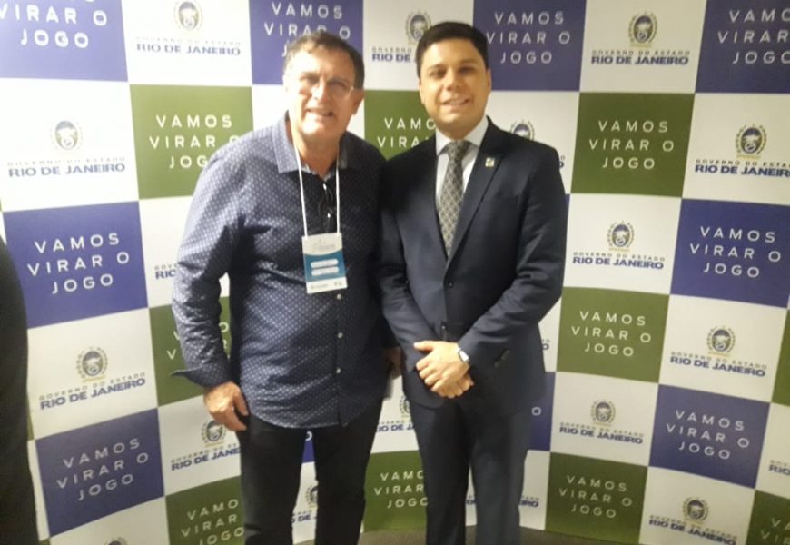 ARRAIAL DO CABO MARCA PRESENÇA EM FÓRUM ESTADUAL PARA DESENVOLVIMENTO