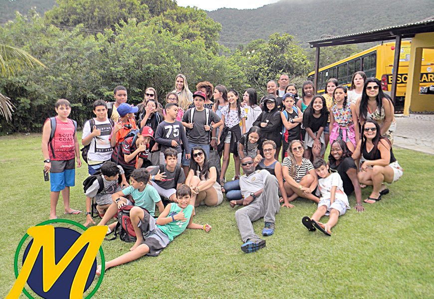 ALUNOS DO 5º ANO DA ESCOLA ALMIRANTE CARNEIRO RIBEIRO SE DESPEDEM DO FUNDAMENTAL I ALUNOS DO 5º ANO DA ESCOLA ALMIRANTE CARNEIRO RIBEIRO SE DESPEDEM DO FUNDAMENTAL I